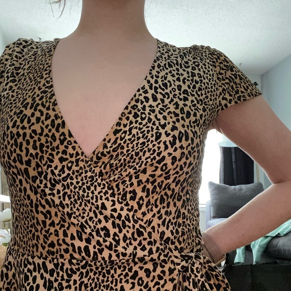 H&M CHEETA DRESS - Picture 4 of 6